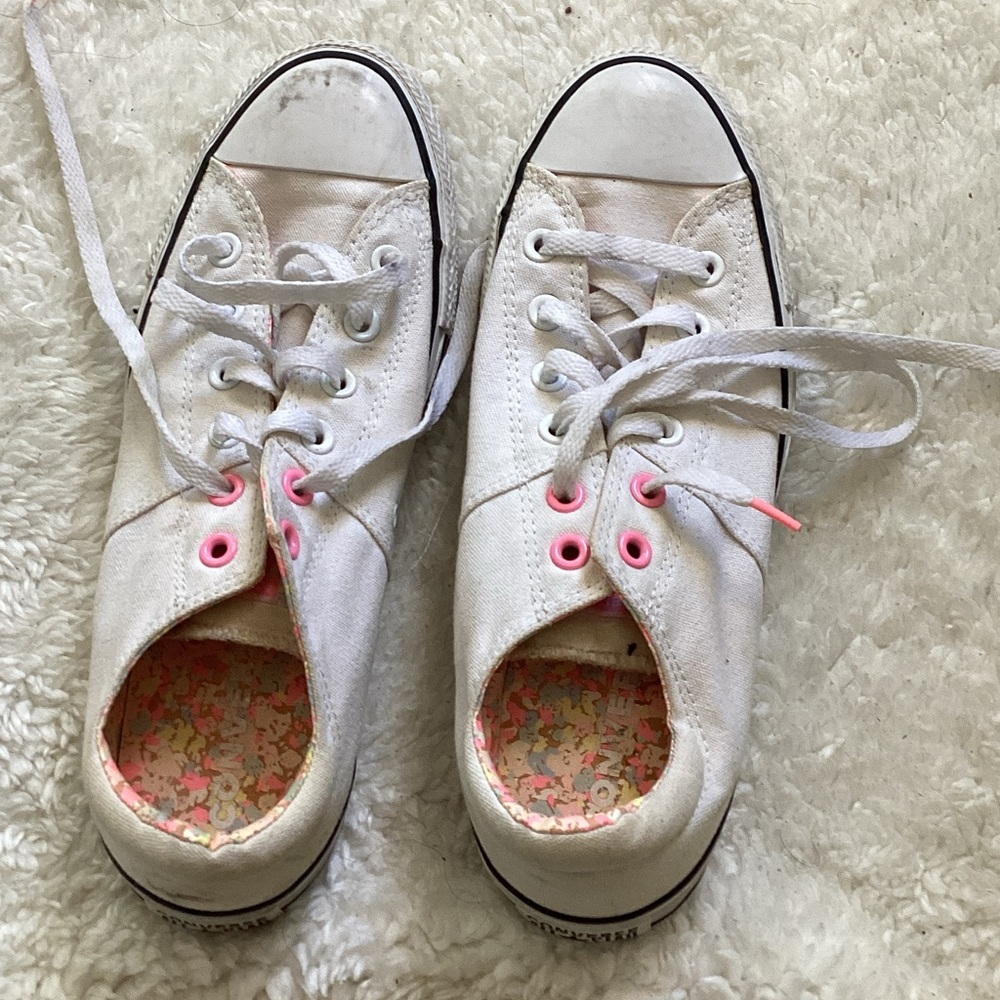 Converse White Canvas Sneakers with Pink Eyelets